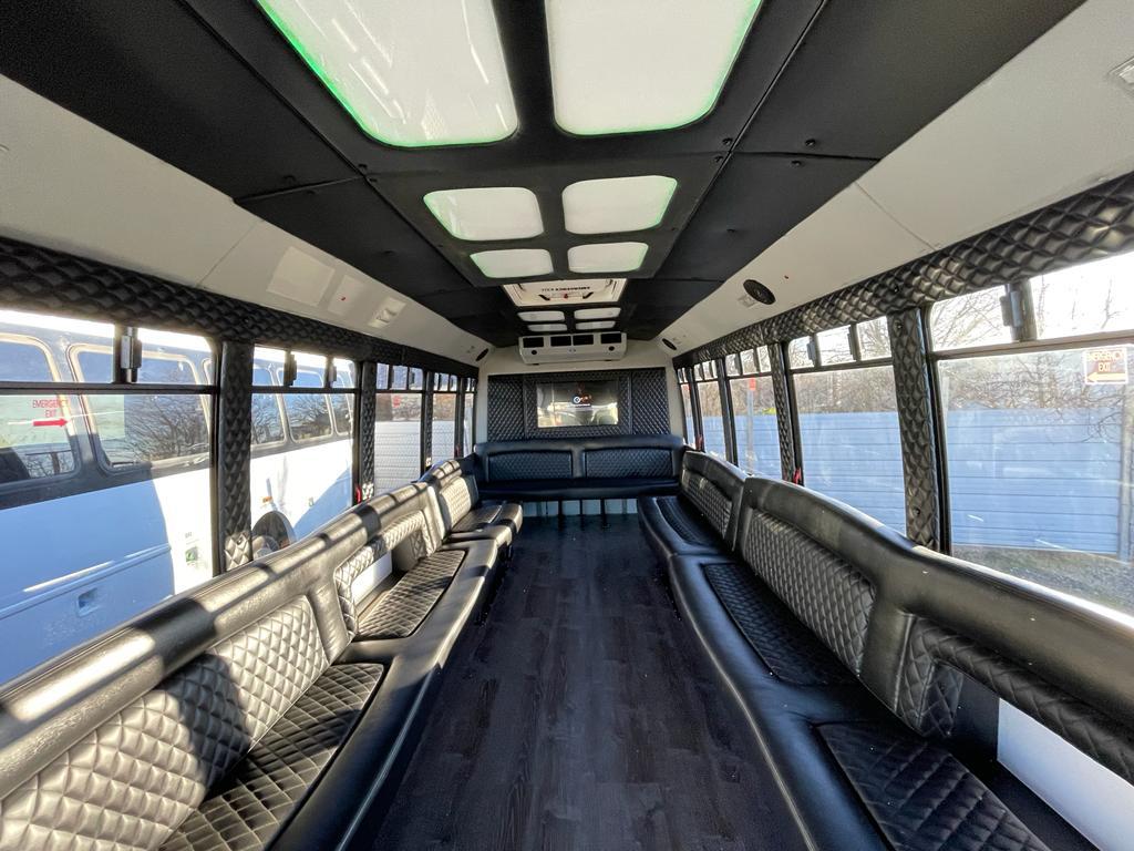 2013 Ford E450 20-person party bus