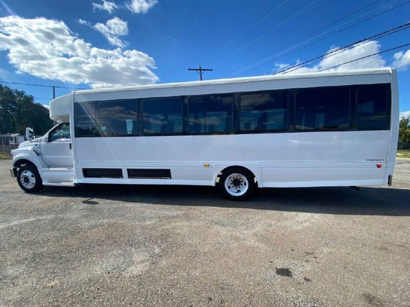 2016 Ford F650 Limo Bus