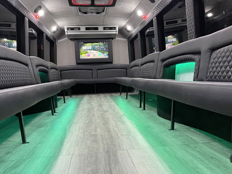 2016 Ford F650 Limo Bus