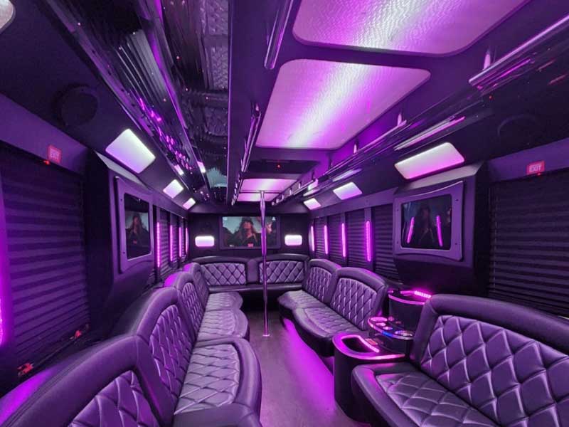 2017 Ford F550 Limo Bus