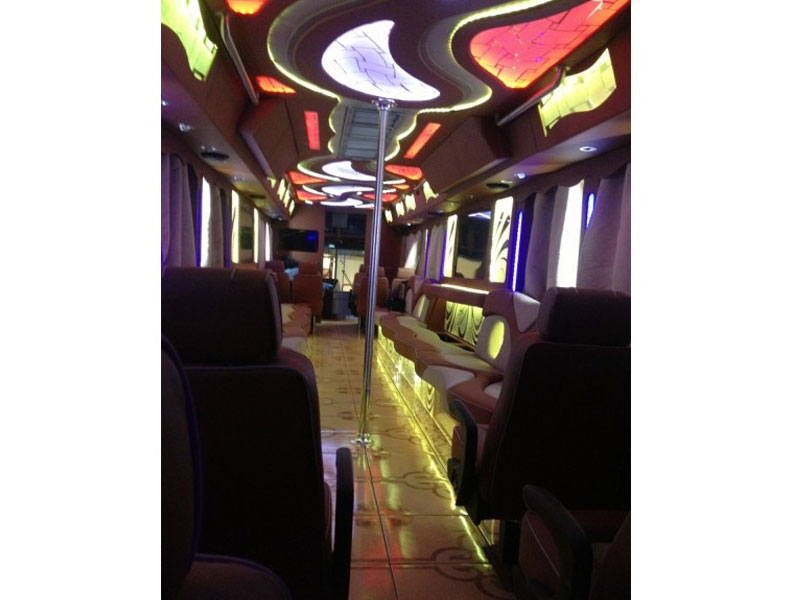 40 Motorcoach Limo Bus Gallery6