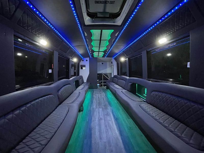 Ford F-550 2018 Gallery5