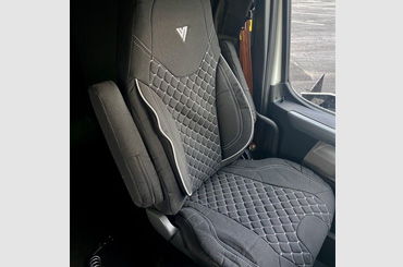 Peterbuilt Driver Seat Covers
