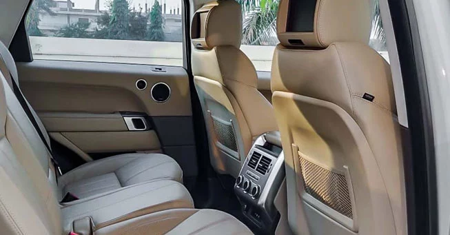 Range Rover HSE Interior