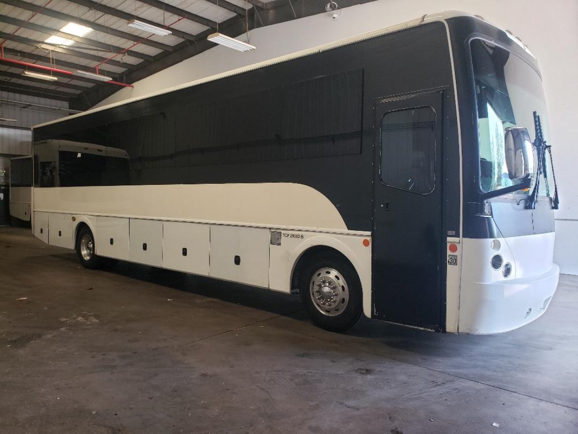 Used 2008 Freightliner 40 passenger party bus Limo Bus