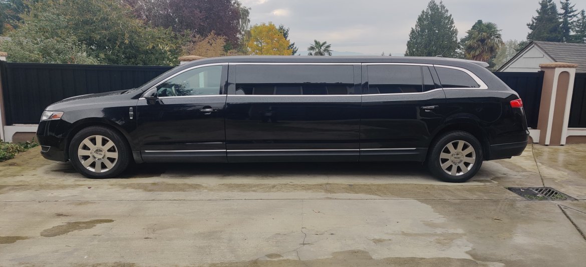 Used 2017 Lincoln MKT Limousine