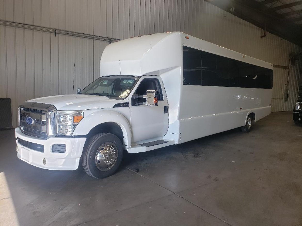 Used 2013 Ford F550 Limo Bus