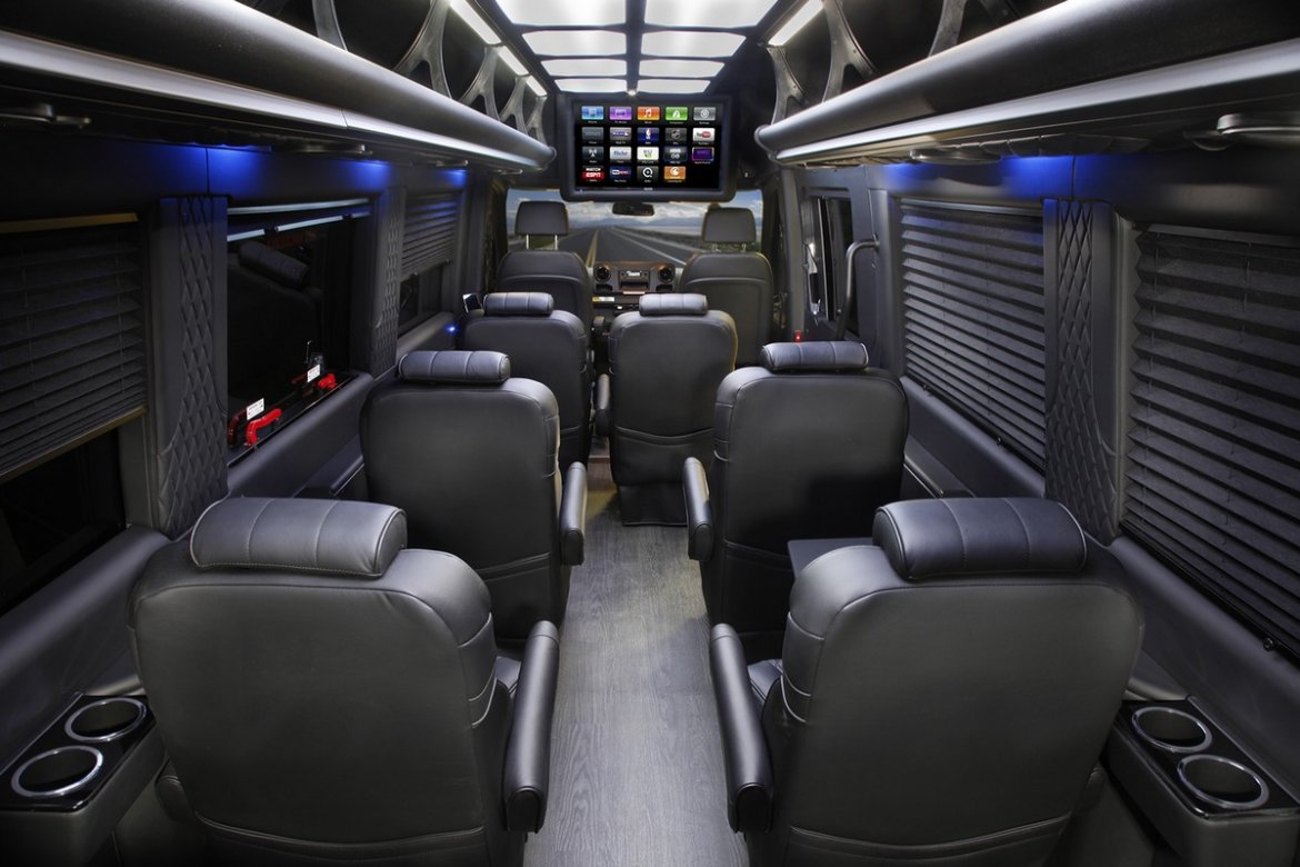 New 2023 Sprinter Luxury Mini Coach Maybach Executive Shuttle For Sale