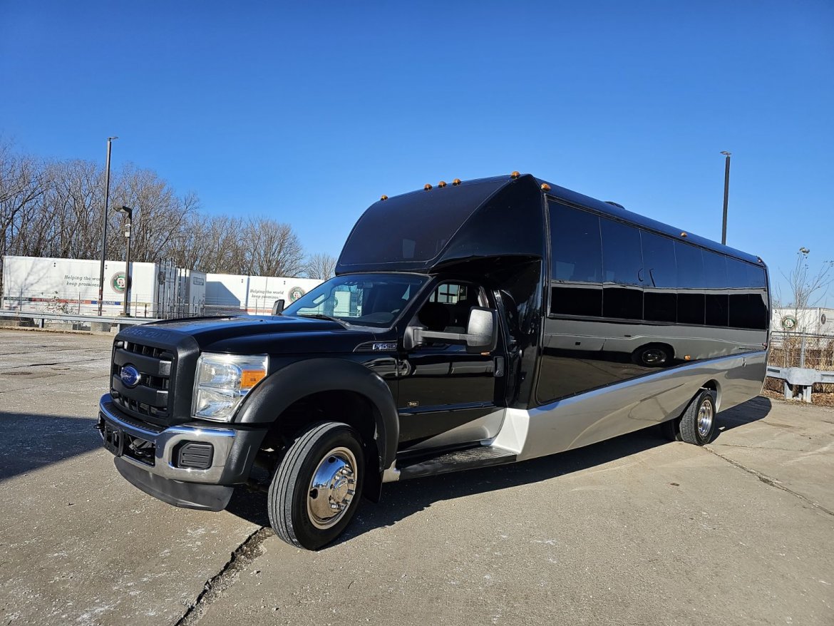 Used 2013 Ford F550 GM 33 Gas Shuttle Bus