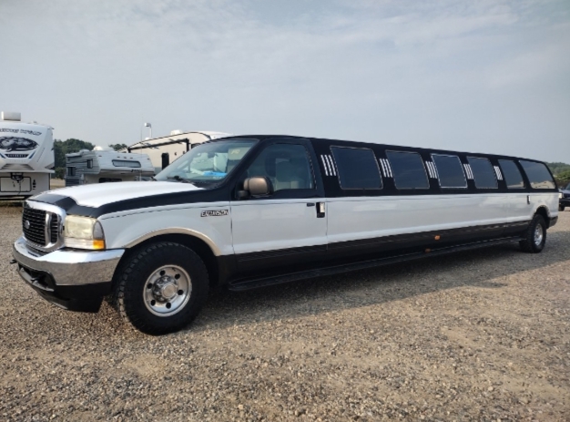 2004 Ford Excursion Limo