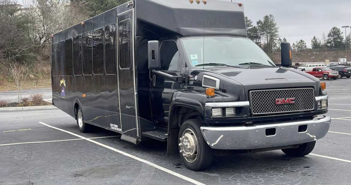 Used 2006 GMC 5500 Limo Bus For Sale