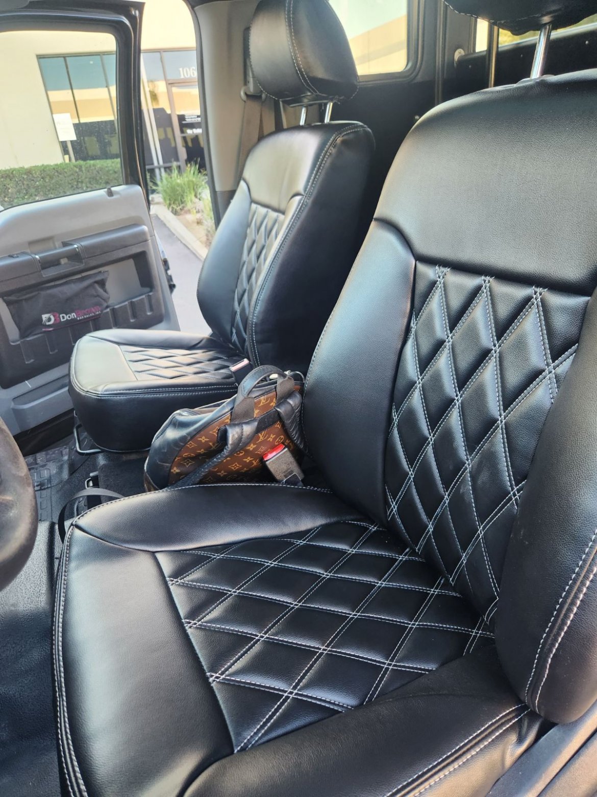 Used 2015 Ford F550 Shuttle Bus