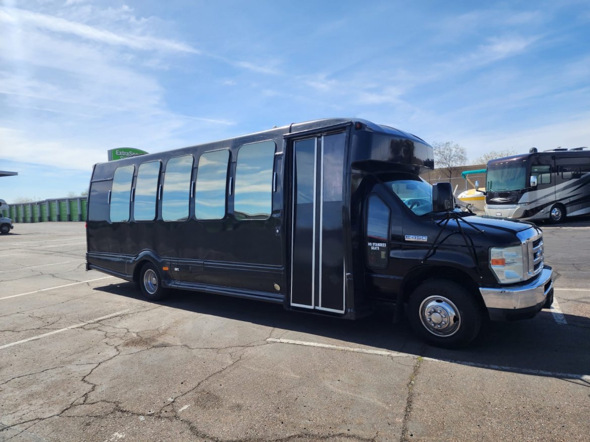 Used 2008 Limo Ford E-450 Party Bus For Sale