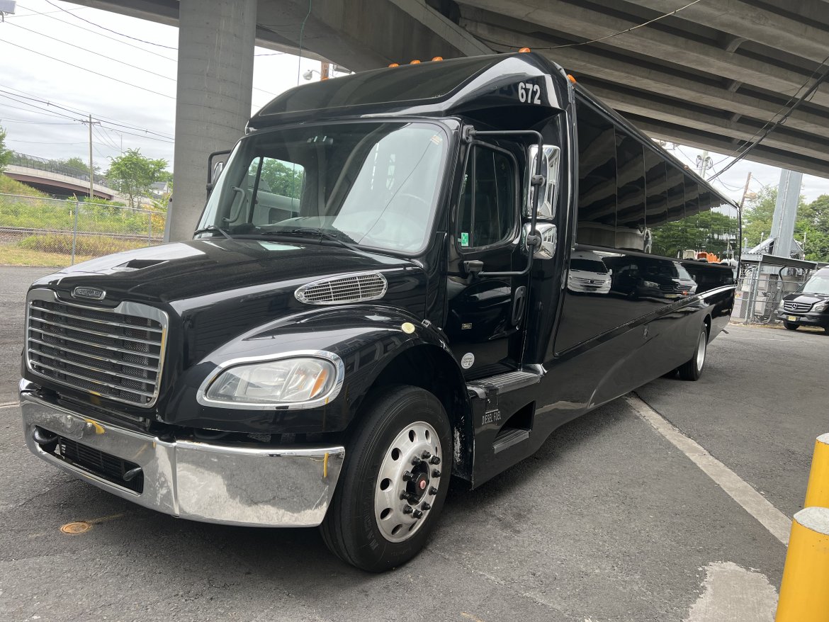 Used 2014 Freightliner M2 Executive Shuttle For Sale by Grech GM40