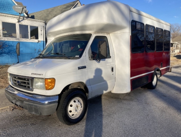 2007 Ford E-350 by Star craft