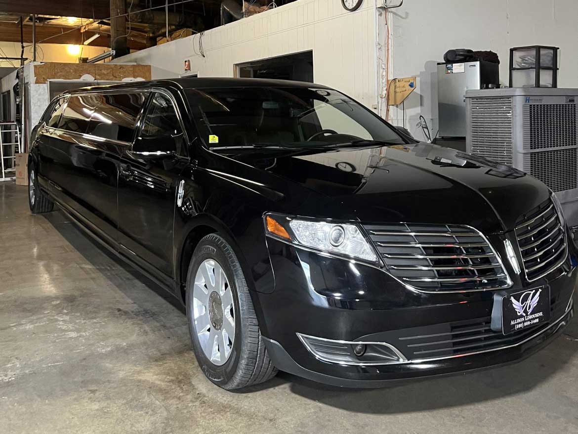 Used 2018 Lincoln MKT For Sale