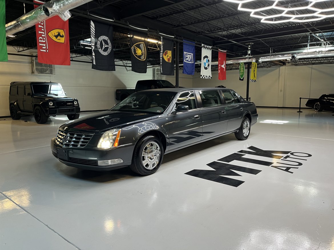Used 2009 Superior Cadillac DTS Limousine For Sale
