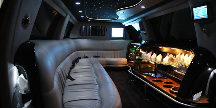13755_ford-excursion-limo-global-limos.png