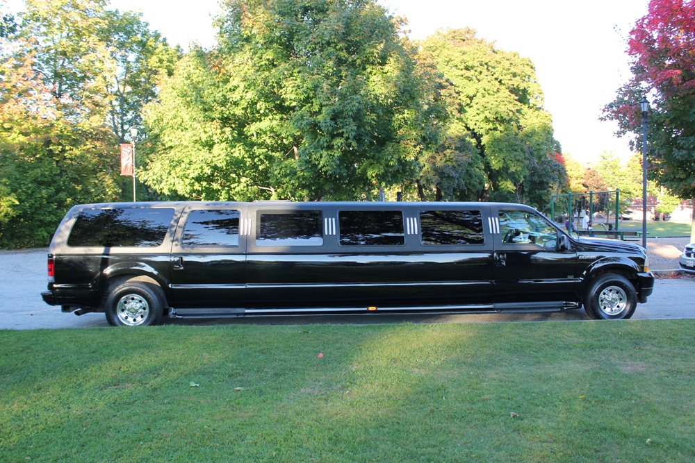 XL SUV Limo
