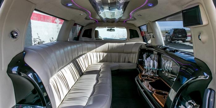 Ford Expedition Limo(Interior)