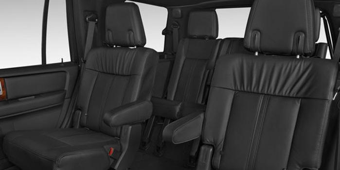 Lincoln Navigator Rental (Interior)