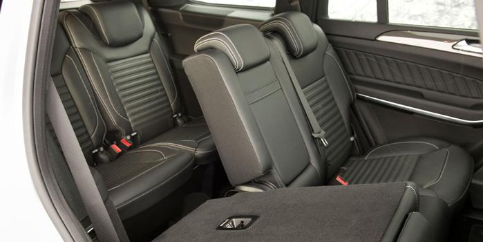 Mercedes GL-550 Rental (Interior)