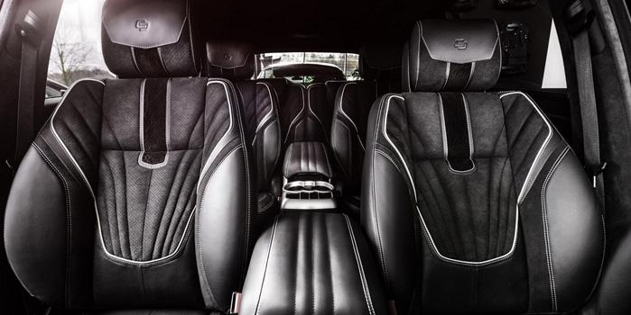 Mercedes R-550 Rental (Interior)