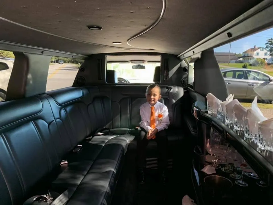 Luxury Stretch Limo 